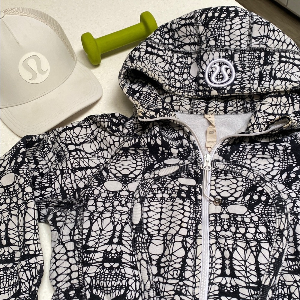 lululemon scuba full zip Black and White Jacket - Picture 3 of 12